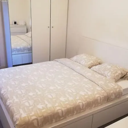 Joli Avec Jardin Et 2 Parkings Prives * Argenteuil