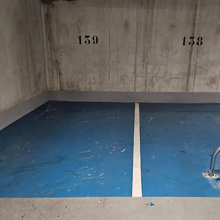 Appartement Joli Avec Jardin Et 2 Parkings Prives *